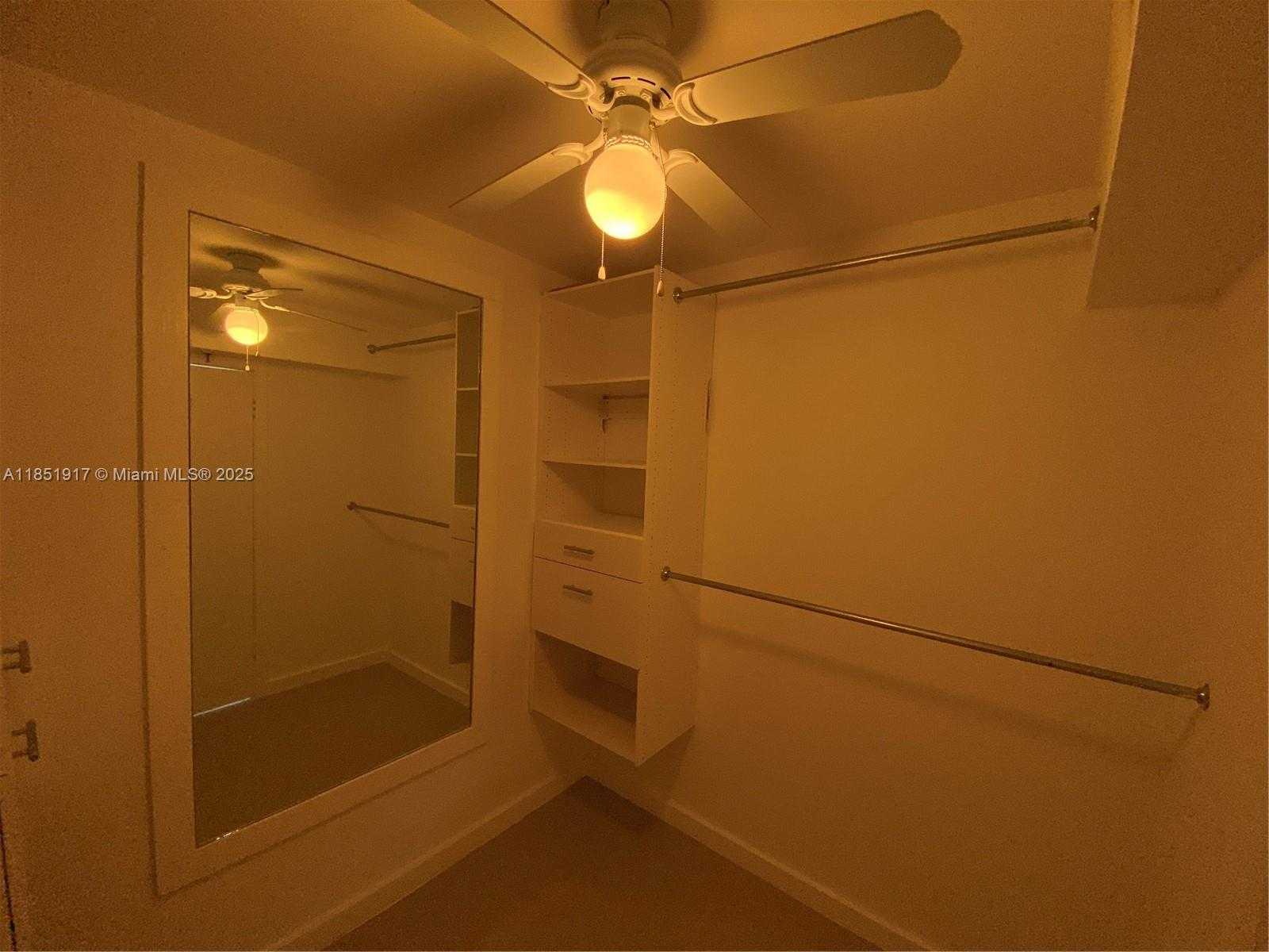 Small Image of 801 NORTH VENETIAN DRIVE #202, Miami Number 16