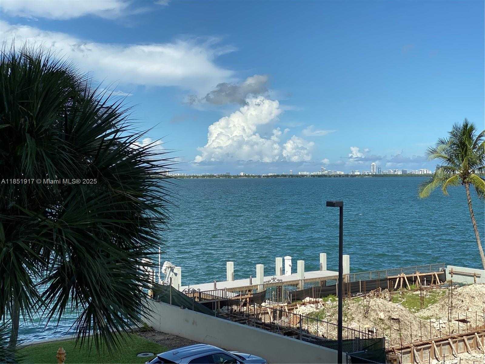 Small Image of 801 NORTH VENETIAN DRIVE #202, Miami Number 26