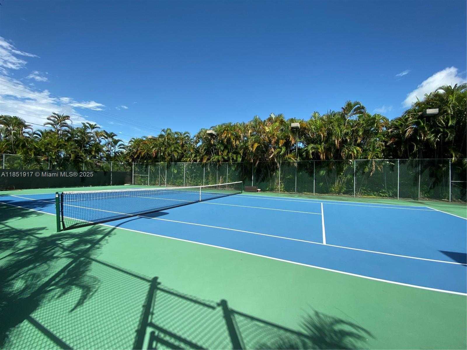 Small Image of 801 NORTH VENETIAN DRIVE #202, Miami Number 32