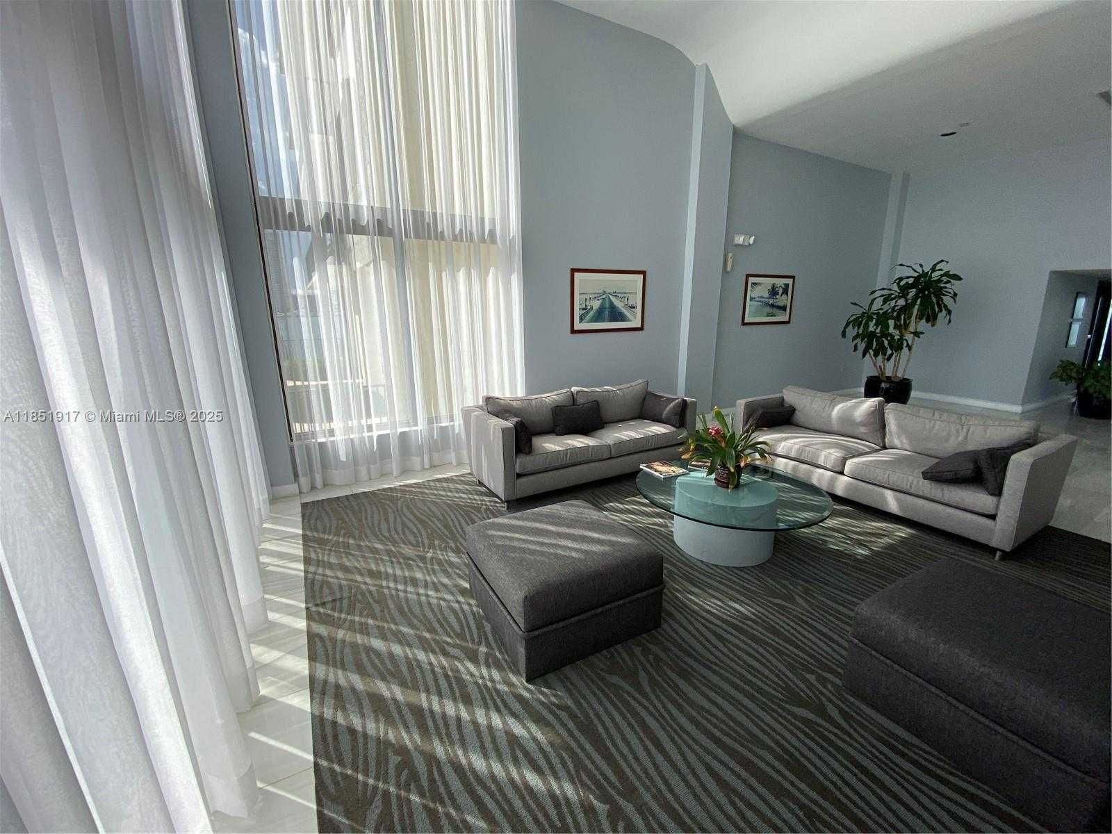 Small Image of 801 NORTH VENETIAN DRIVE #202, Miami Number 38