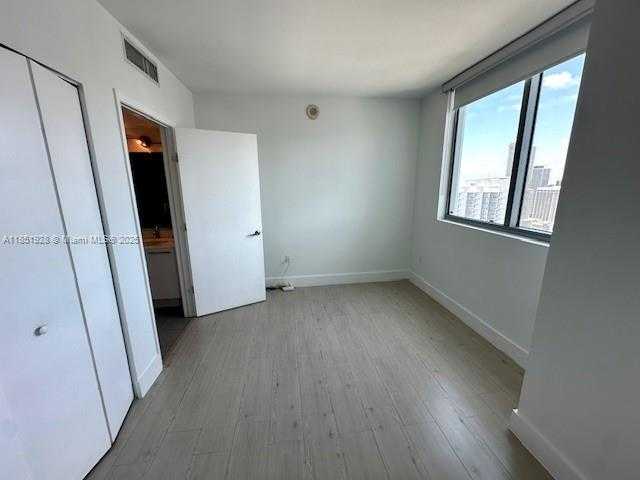 Small Image of 92 SOUTH WEST 3RD ST #4401, Miami Number 14