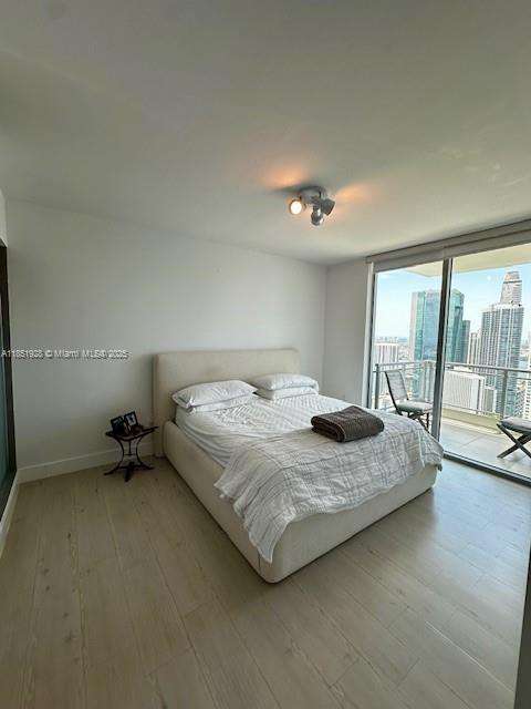 Small Image of 92 SOUTH WEST 3RD ST #4401, Miami Number 22