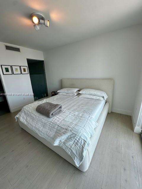 Small Image of 92 SOUTH WEST 3RD ST #4401, Miami Number 23
