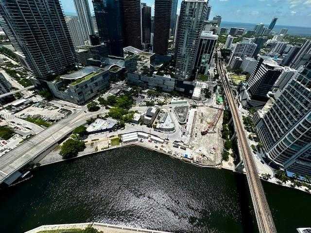 Small Image of 92 SOUTH WEST 3RD ST #4401, Miami Number 38