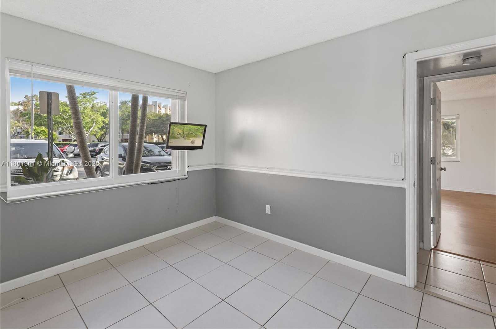 Small Image of 7815 CAMINO REAL #I101, Miami Number 10