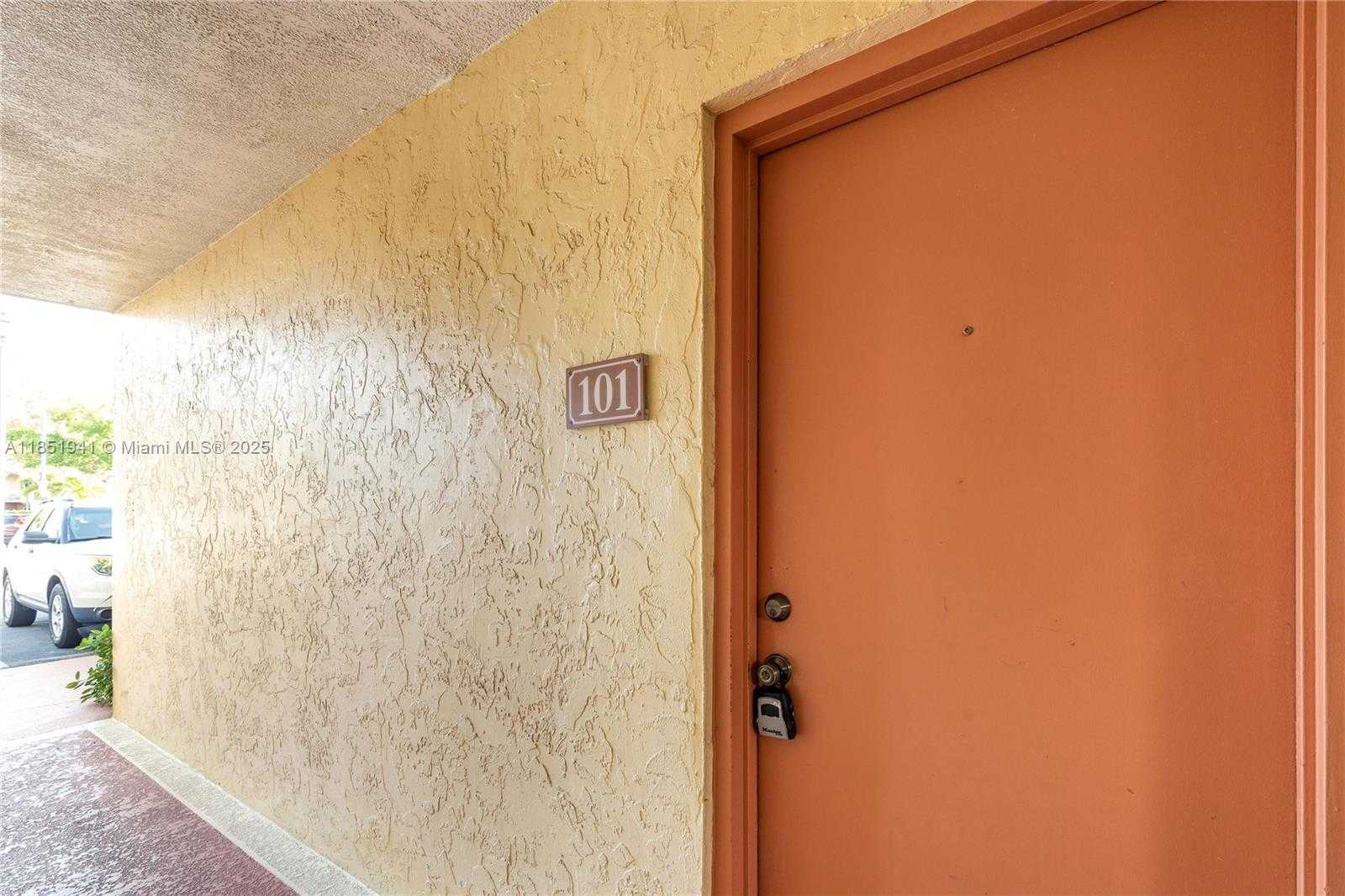 Small Image of 7815 CAMINO REAL #I101, Miami Number 14