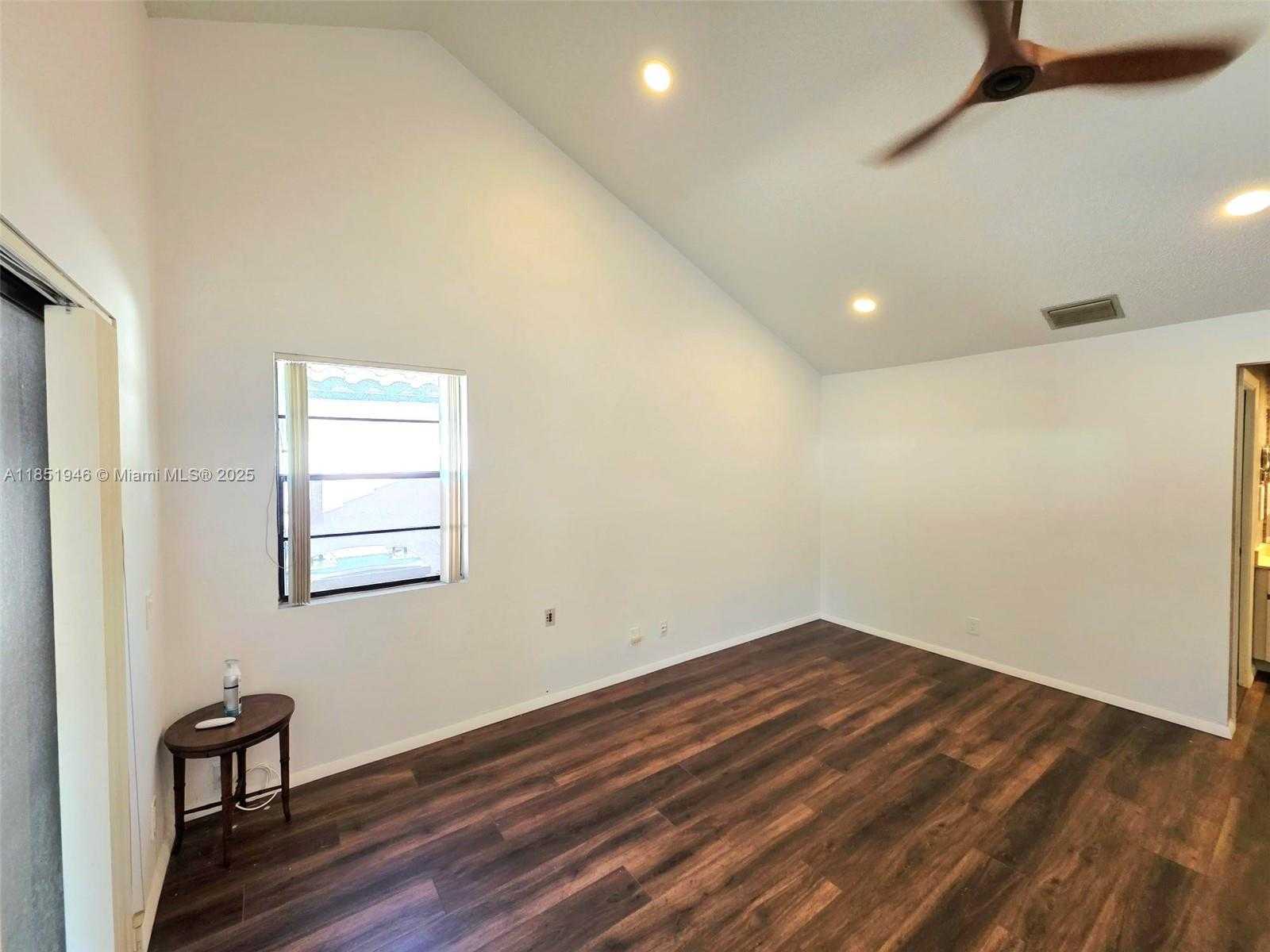 Small Image of 2320 DOVER #2320, Weston Number 26