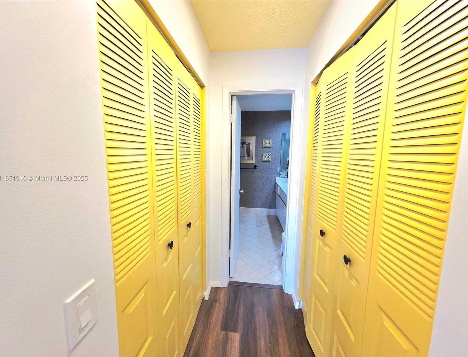 Small Image of 2320 DOVER #2320, Weston Number 36