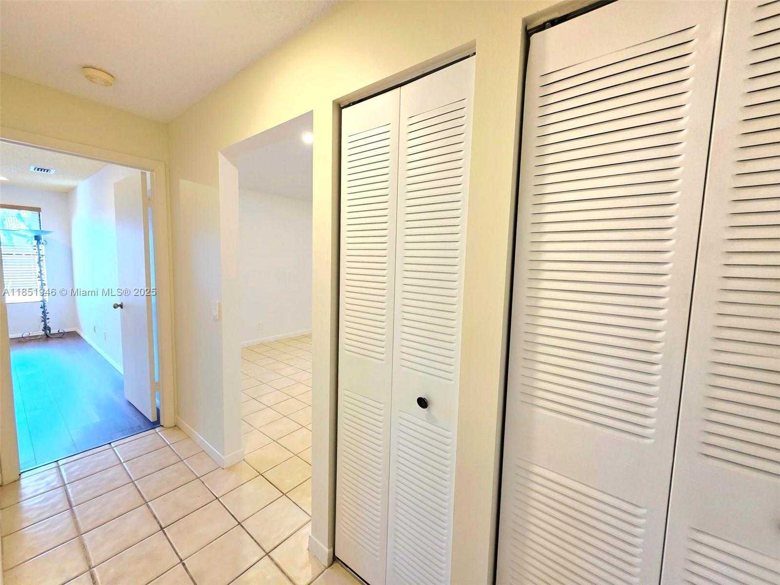 Small Image of 2320 DOVER #2320, Weston Number 39