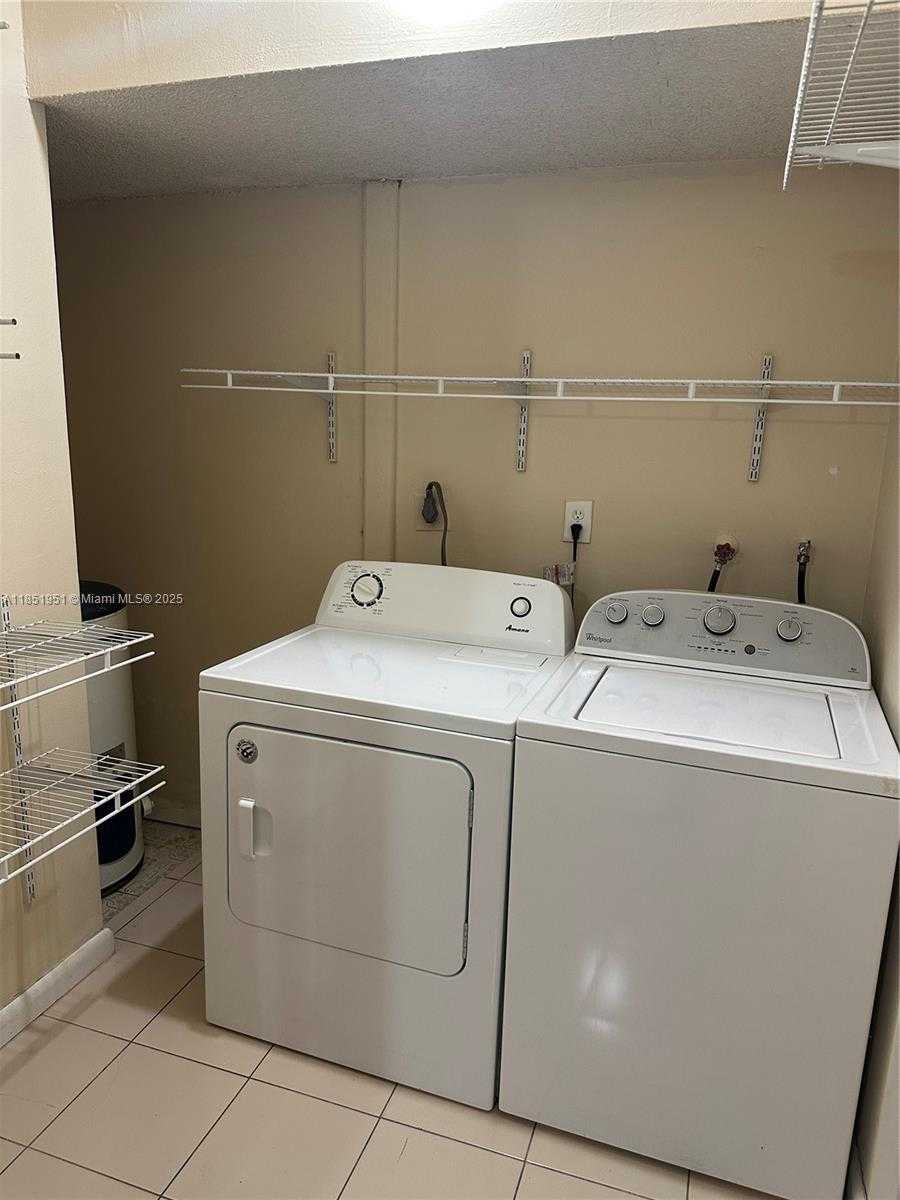 Small Image of 230 NORTH WEST 87TH AVE #I111, Miami Number 12