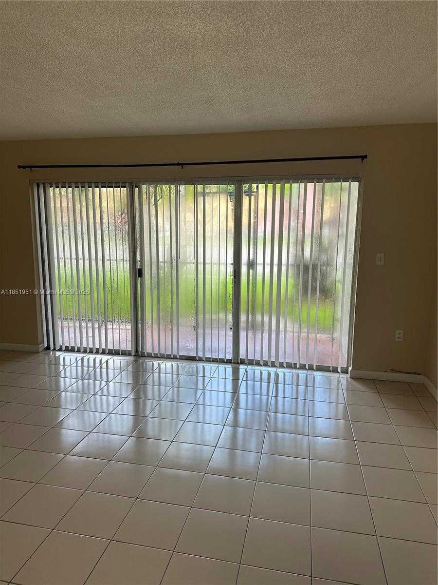 Small Image of 230 NORTH WEST 87TH AVE #I111, Miami Number 6