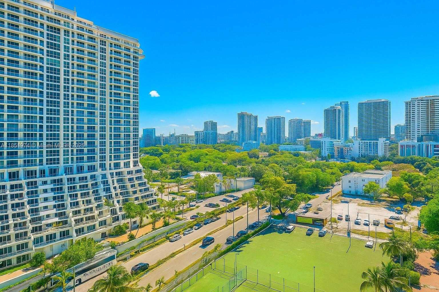 Small Image of 600 NORTH EAST 36TH ST #1516, Miami Number 2