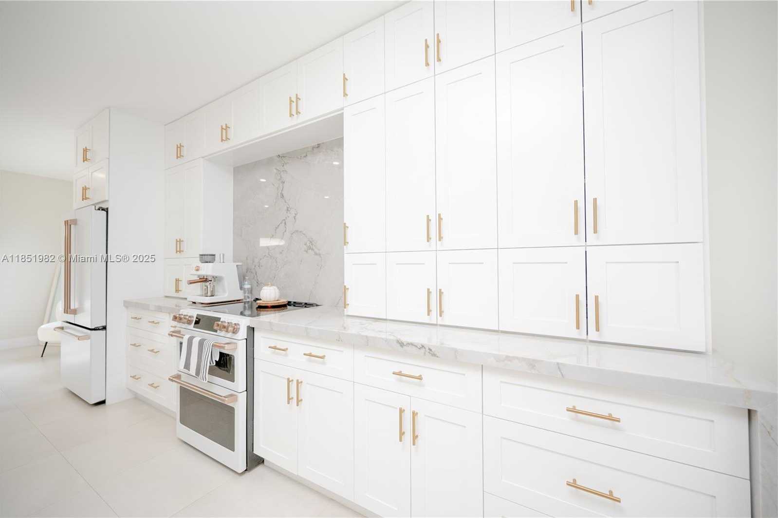 Small Image of 15282 SOUTH WEST 173RD LN, Miami Number 10
