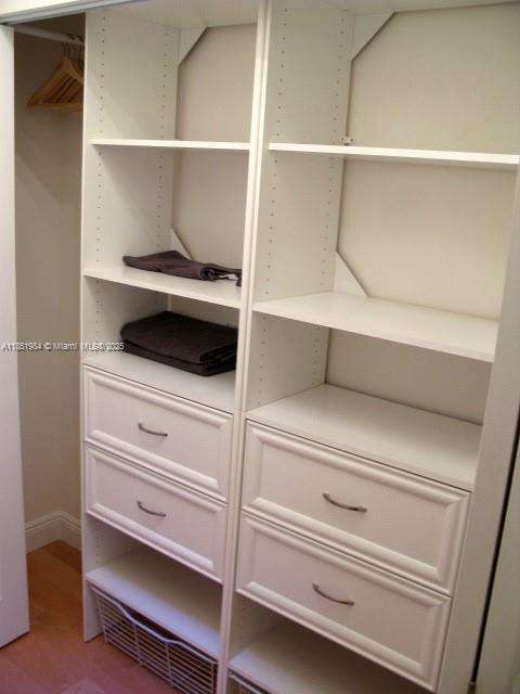 Small Image of 921 MERIDIAN AVE #9, Miami Beach Number 14