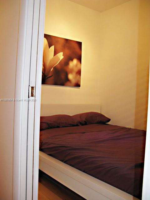 Small Image of 921 MERIDIAN AVE #9, Miami Beach Number 5