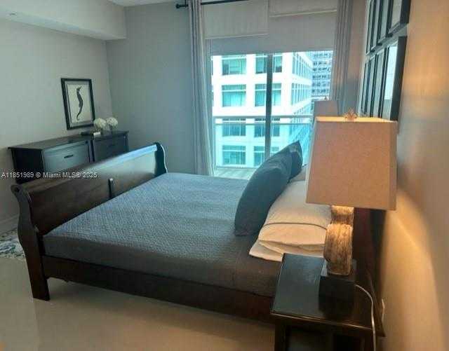 Small Image of 950 BRICKELL BAY DR #2104, Miami Number 16