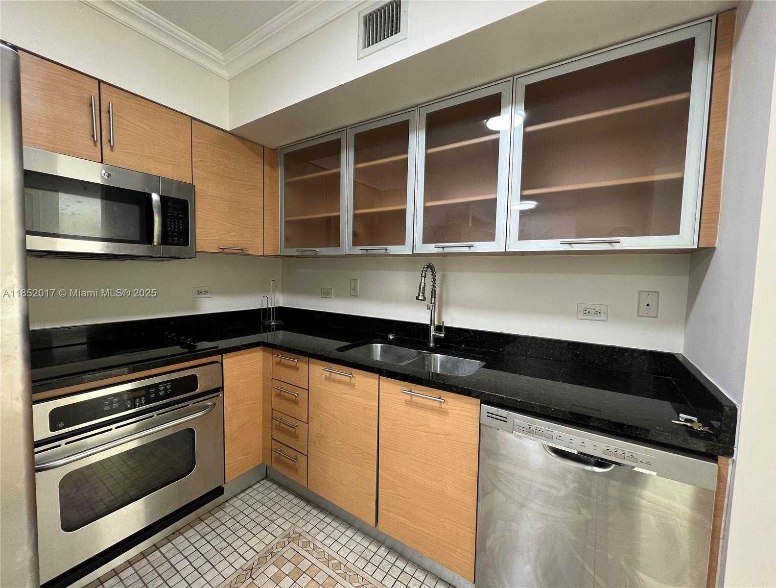 Small Image of 31 SOUTH EAST 5TH ST #3208, Miami Number 17