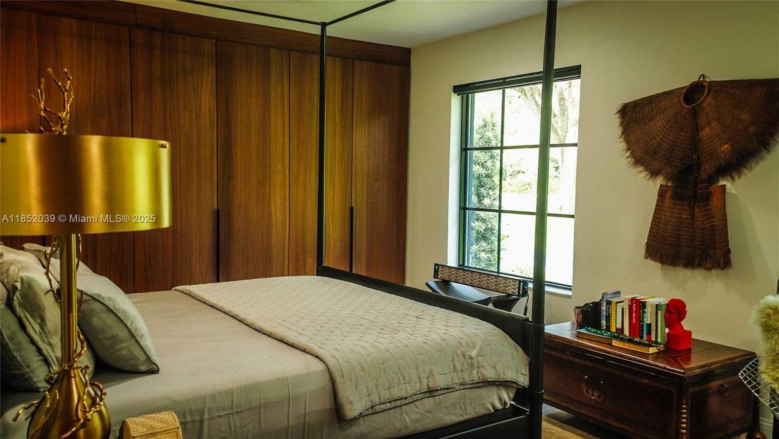 Small Image of 10700 OLD CUTLER RD, Coral Gables Number 10