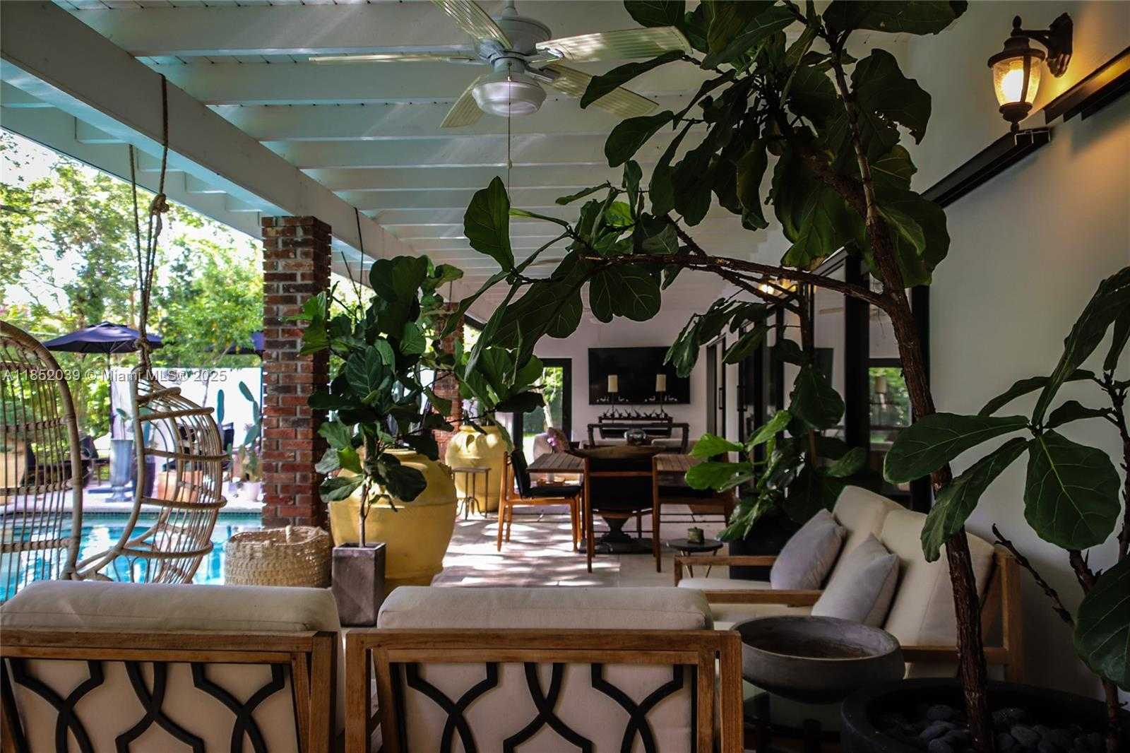 Small Image of 10700 OLD CUTLER RD, Coral Gables Number 17