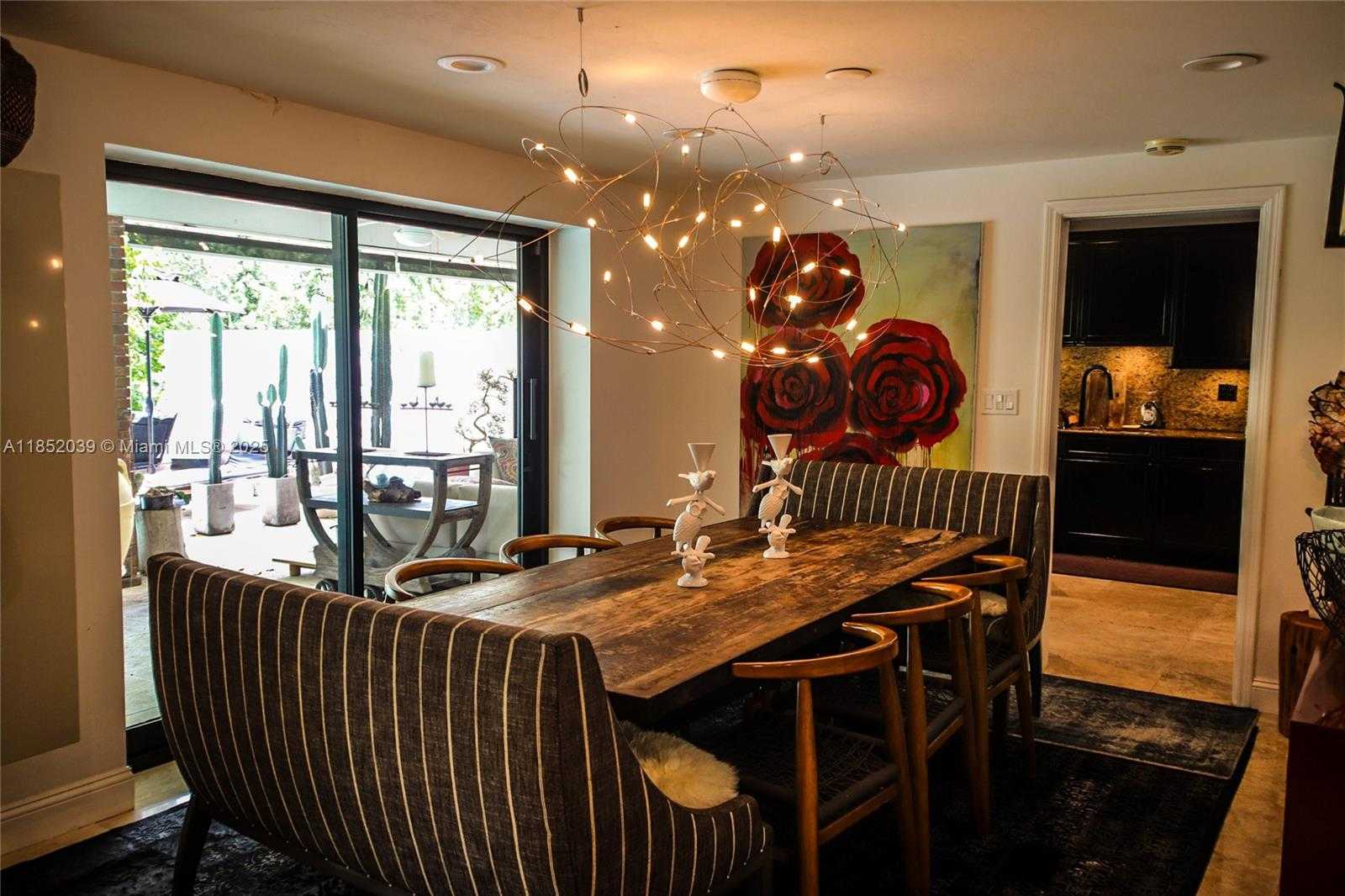 Small Image of 10700 OLD CUTLER RD, Coral Gables Number 8