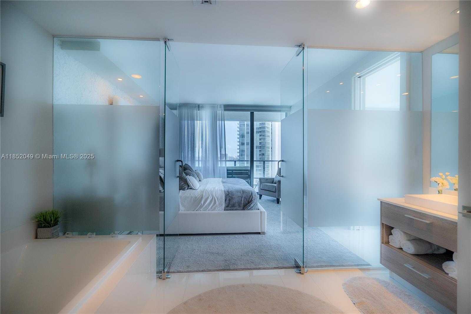 Small Image of 650 NORTH EAST 32ND ST #1701, Miami Number 24