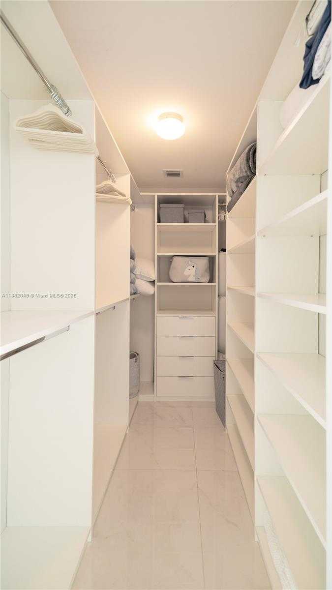 Small Image of 650 NORTH EAST 32ND ST #1701, Miami Number 32