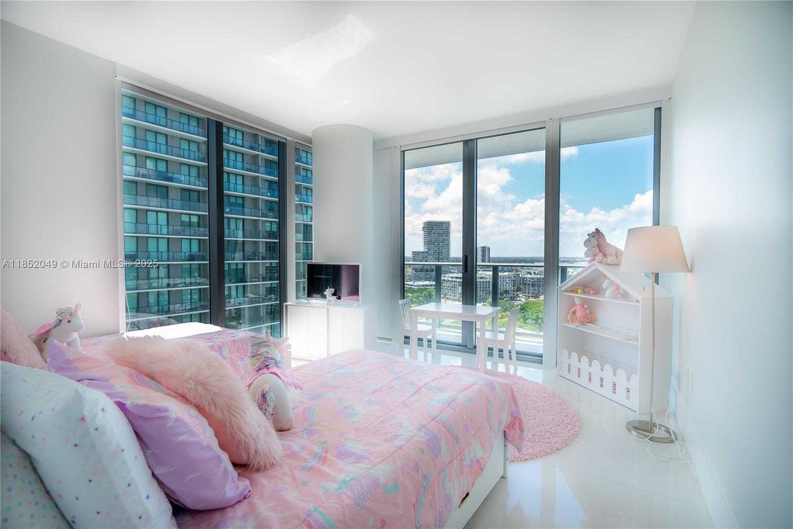 Small Image of 650 NORTH EAST 32ND ST #1701, Miami Number 33