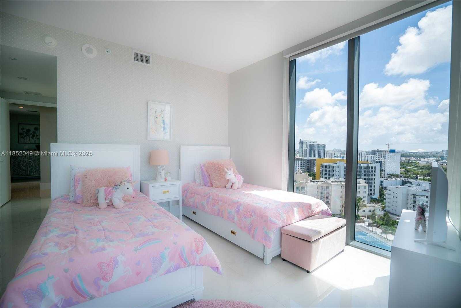 Small Image of 650 NORTH EAST 32ND ST #1701, Miami Number 34