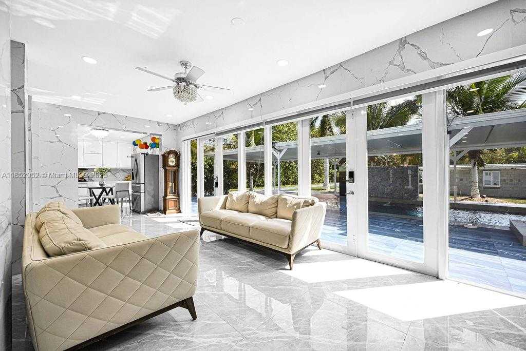 Small Image of 7830 SOUTH WEST 120TH ST, Pinecrest Number 14
