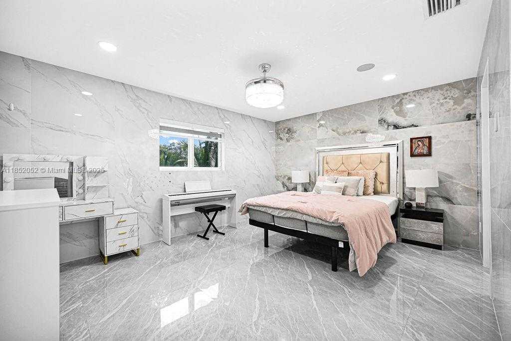 Small Image of 7830 SOUTH WEST 120TH ST, Pinecrest Number 35