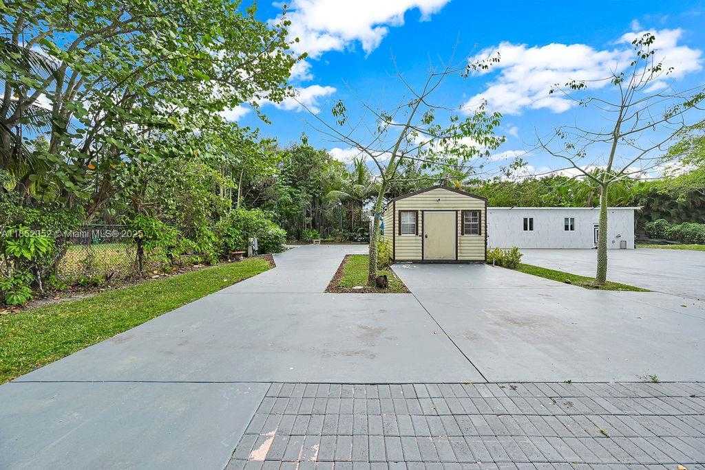 Small Image of 7830 SOUTH WEST 120TH ST, Pinecrest Number 53