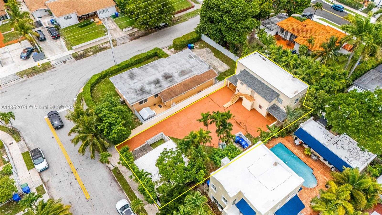 Small Image of 2385 SOUTH WEST 17TH ST #3, Miami Number 2