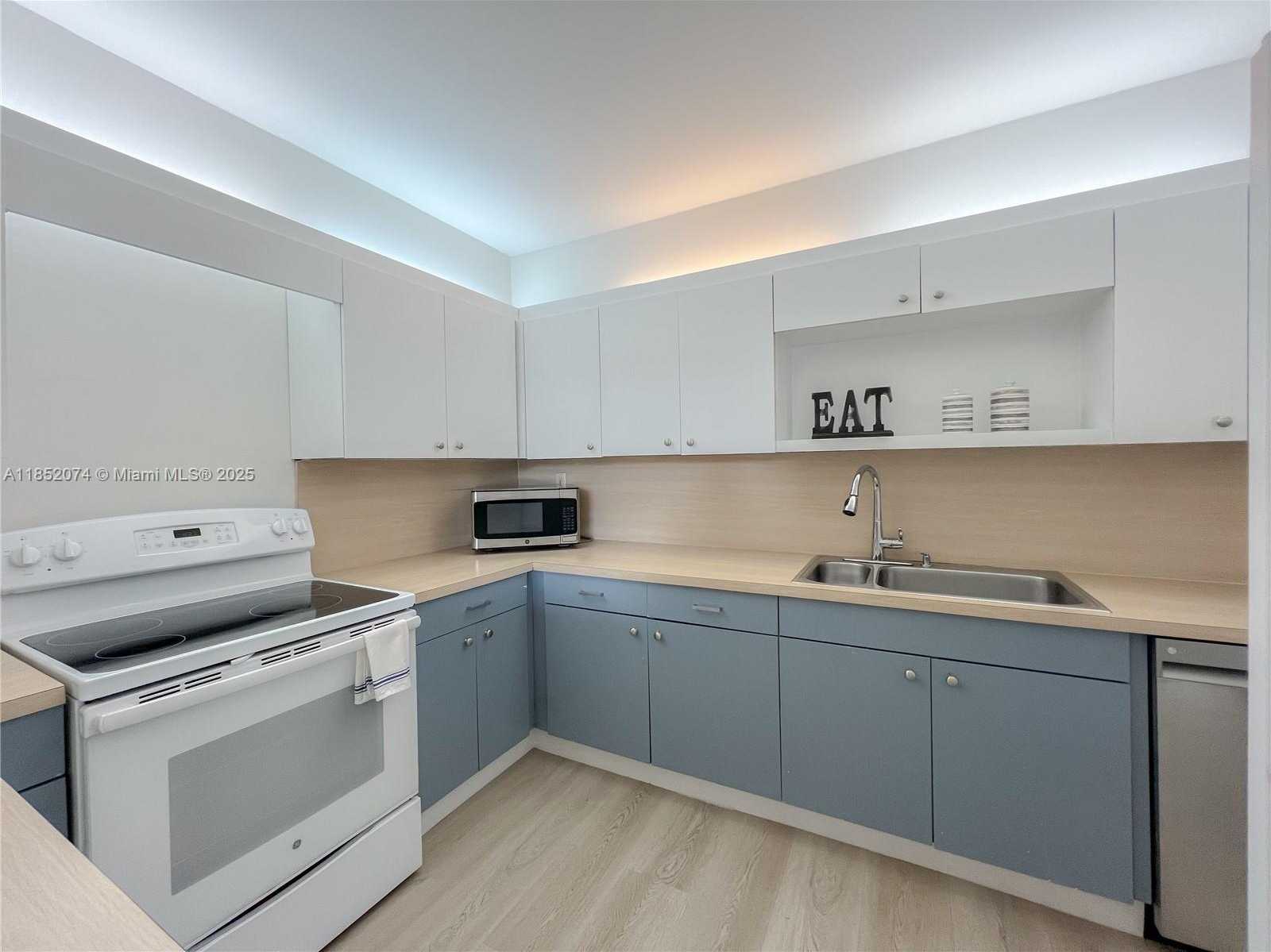 Small Image of 101 CRANDON BLVD #170, Key Biscayne Number 18