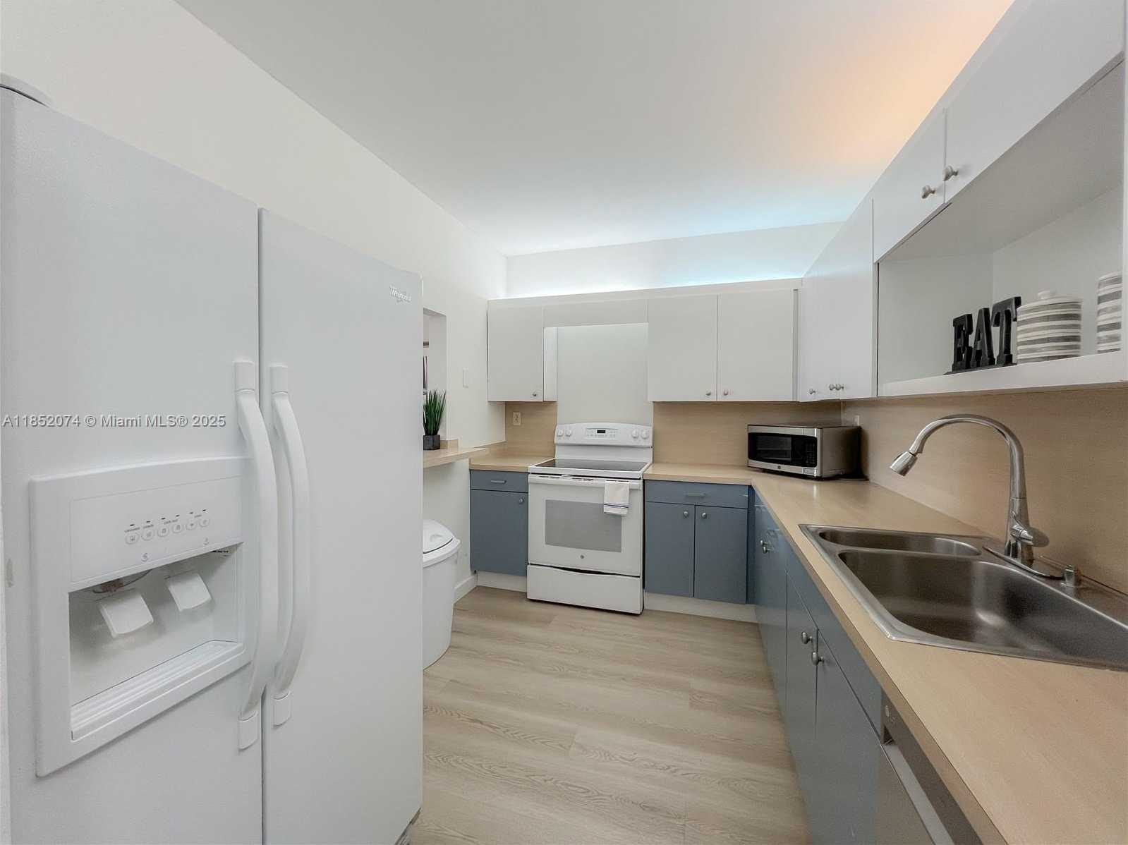 Small Image of 101 CRANDON BLVD #170, Key Biscayne Number 19