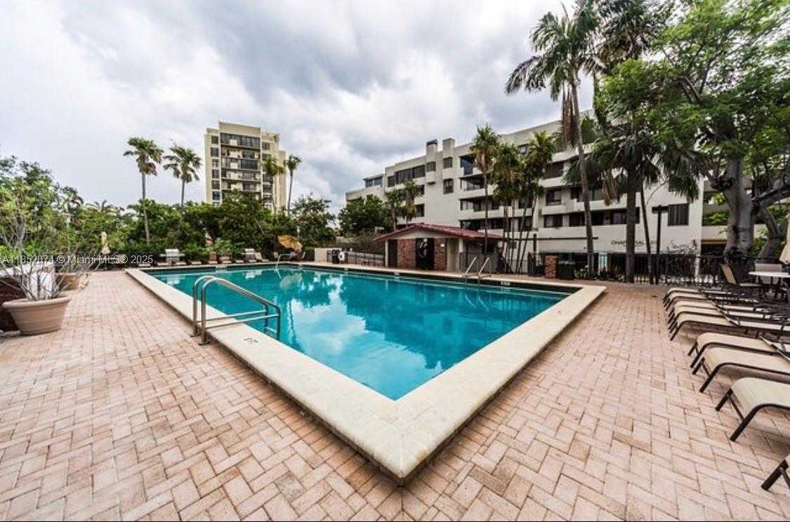 Small Image of 101 CRANDON BLVD #170, Key Biscayne Number 31