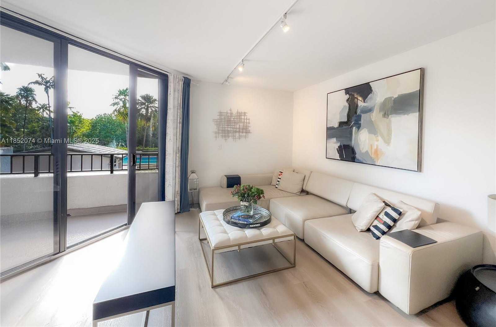 Small Image of 101 CRANDON BLVD #170, Key Biscayne Number 4