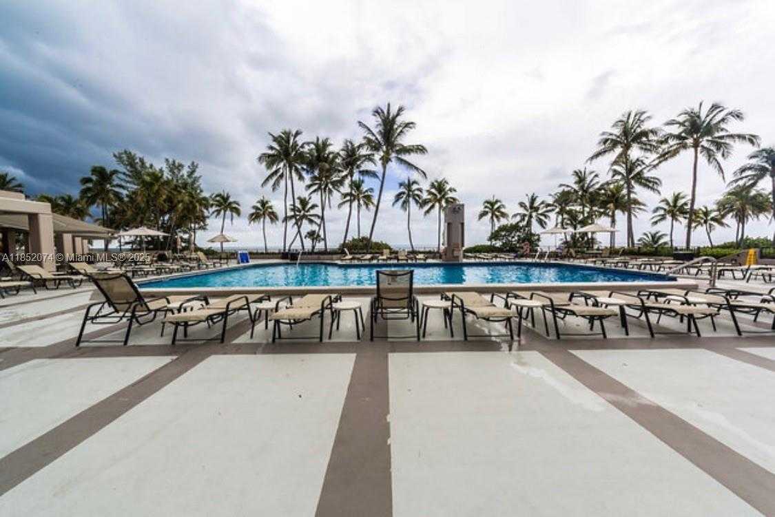 Small Image of 101 CRANDON BLVD #170, Key Biscayne Number 41
