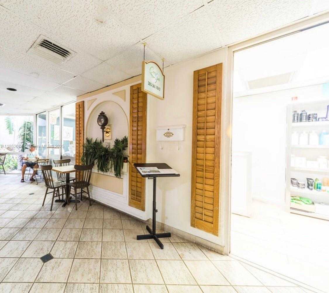 Small Image of 101 CRANDON BLVD #170, Key Biscayne Number 47