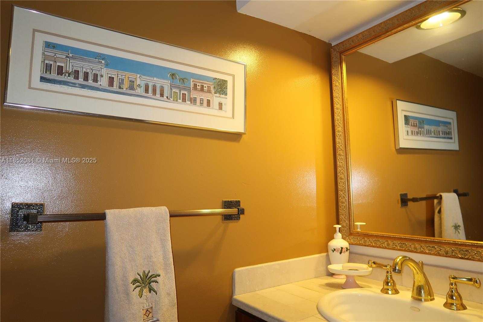 Small Image of 555 NORTH EAST 15TH ST #20K, Miami Number 5