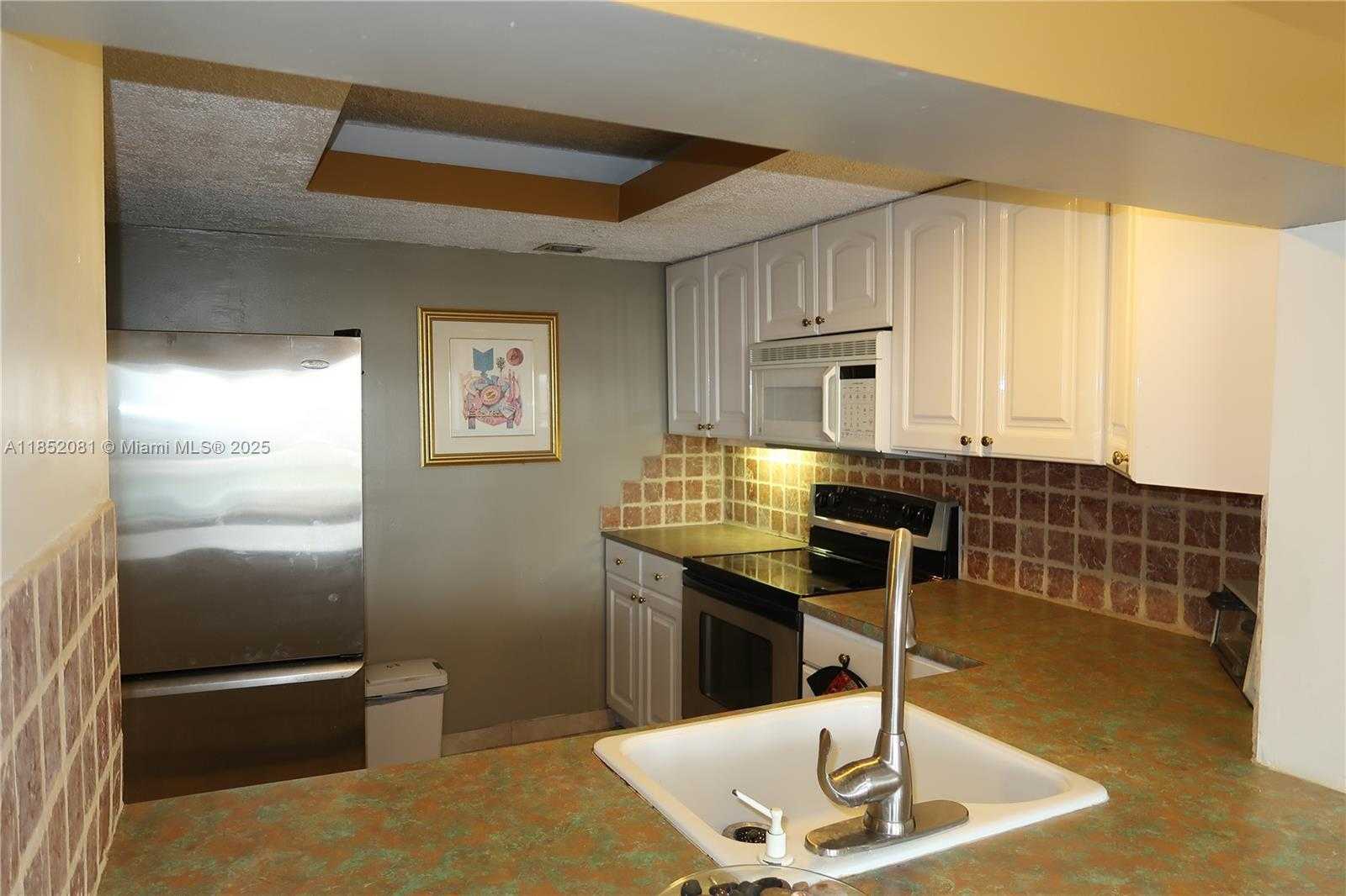 Small Image of 555 NORTH EAST 15TH ST #20K, Miami Number 6