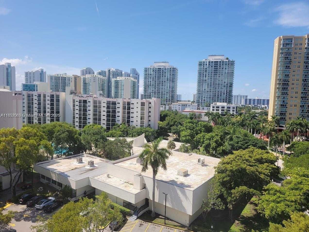 Small Image of 17021 NORTH BAY RD #1015, Sunny Isles Beach Number 8