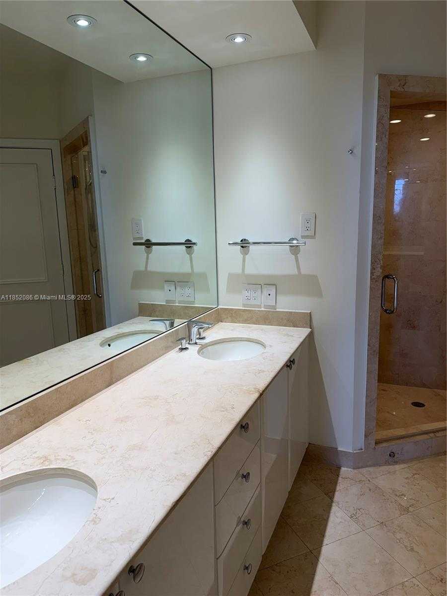 Small Image of 781 CRANDON BLVD #1604, Key Biscayne Number 14