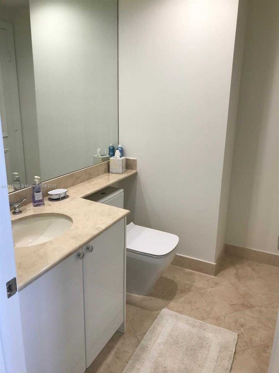 Small Image of 781 CRANDON BLVD #1604, Key Biscayne Number 17