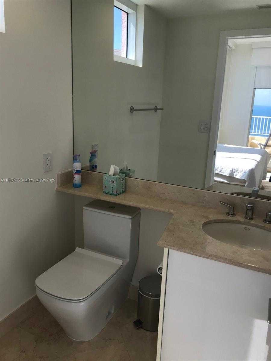 Small Image of 781 CRANDON BLVD #1604, Key Biscayne Number 18