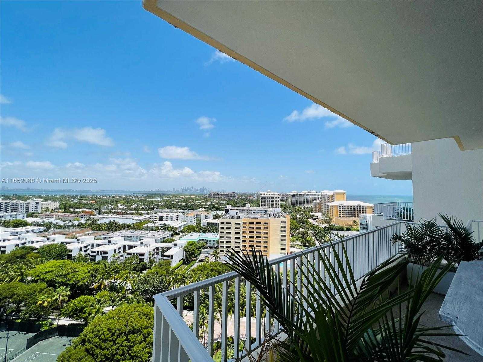 Small Image of 781 CRANDON BLVD #1604, Key Biscayne Number 4