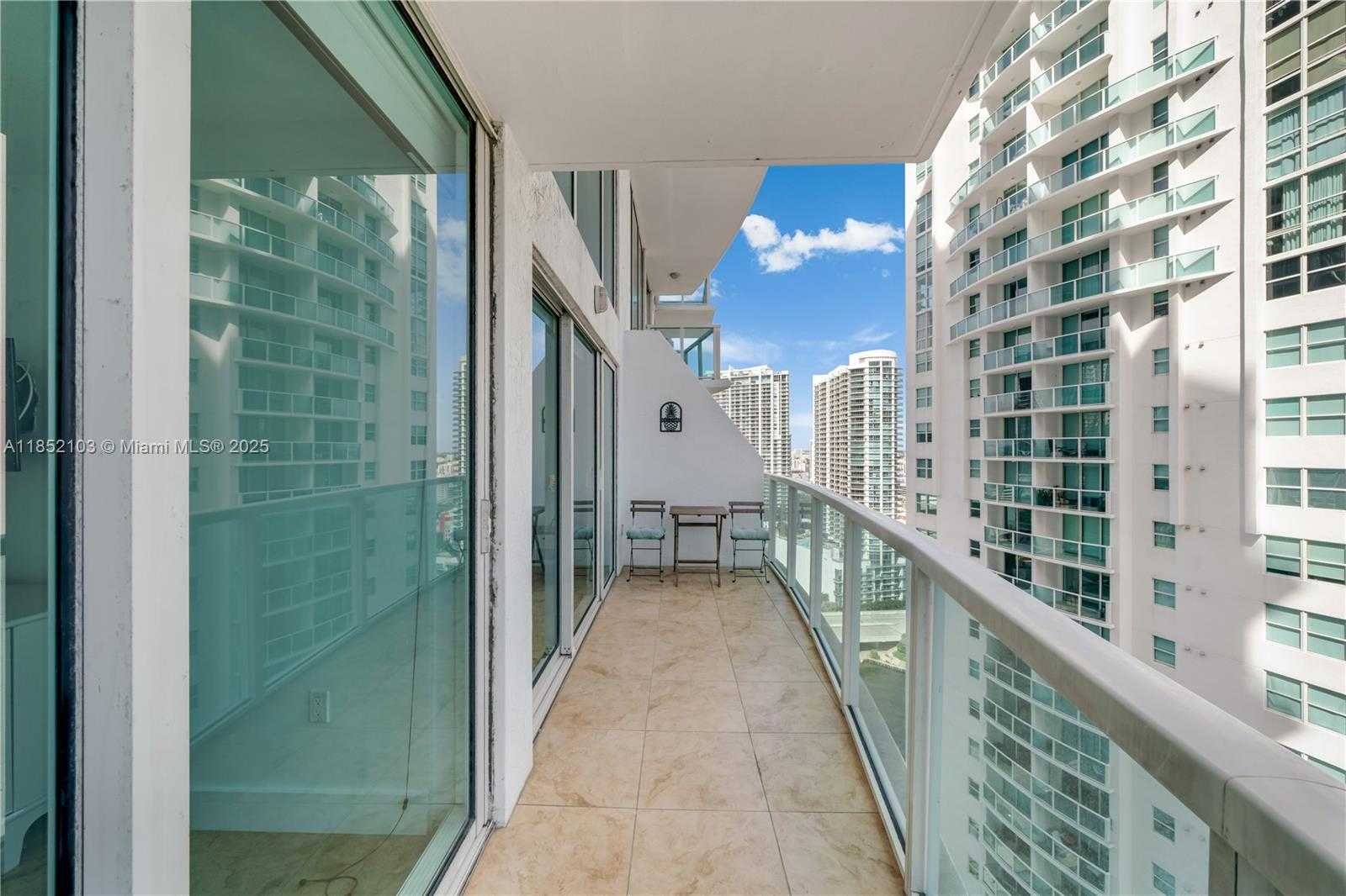 Small Image of 41 SOUTH EAST 5TH ST #1607, Miami Number 16