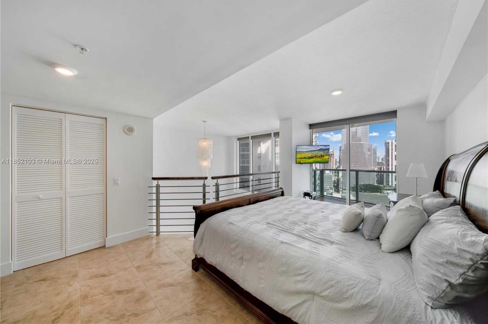 Small Image of 41 SOUTH EAST 5TH ST #1607, Miami Number 20