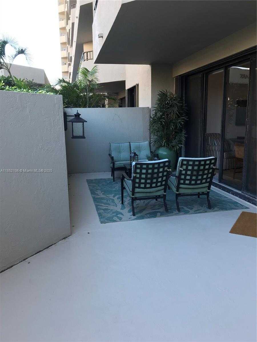 Small Image of 201 CRANDON BLVD #120, Key Biscayne Number 12