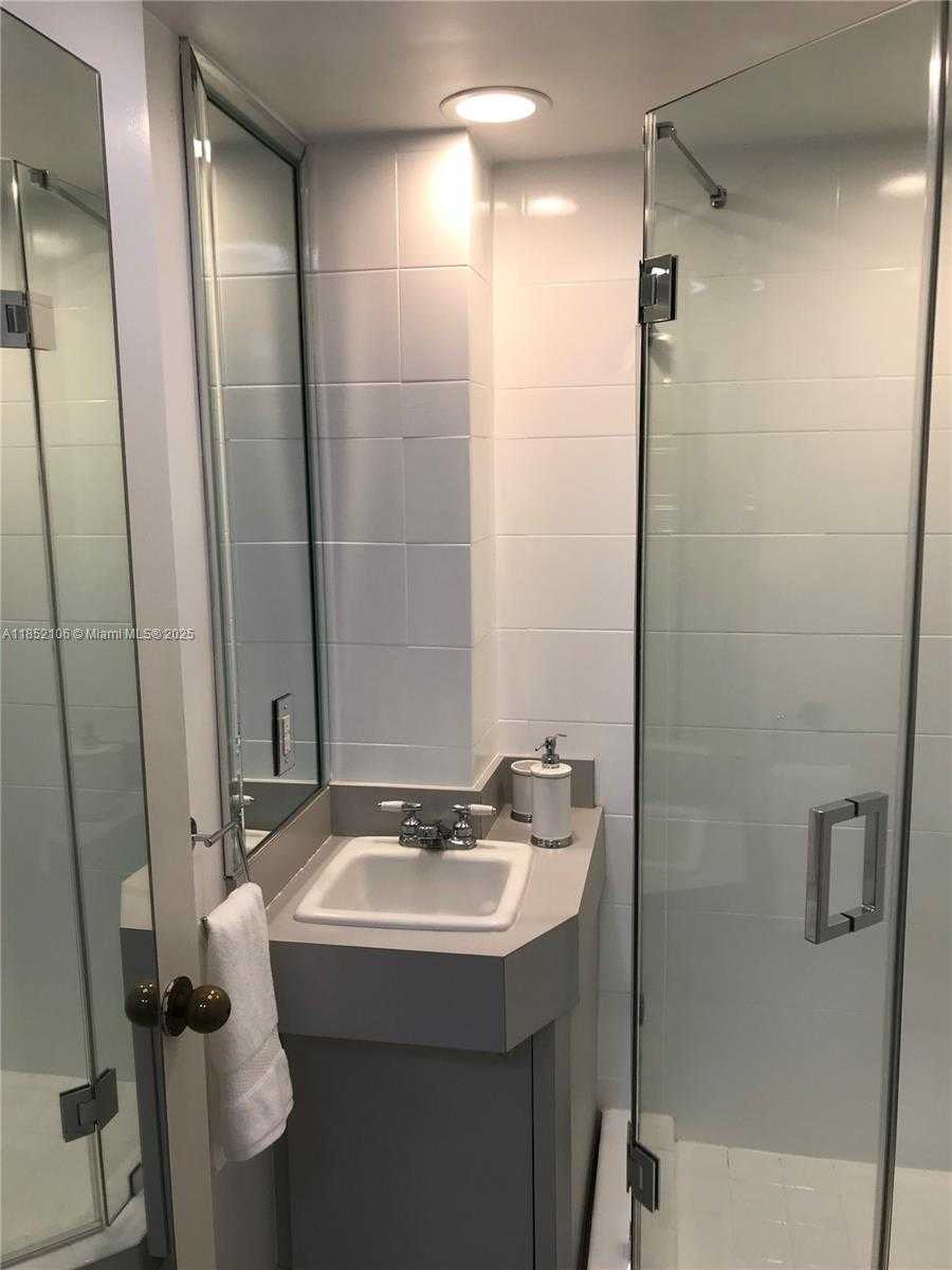 Small Image of 201 CRANDON BLVD #120, Key Biscayne Number 27