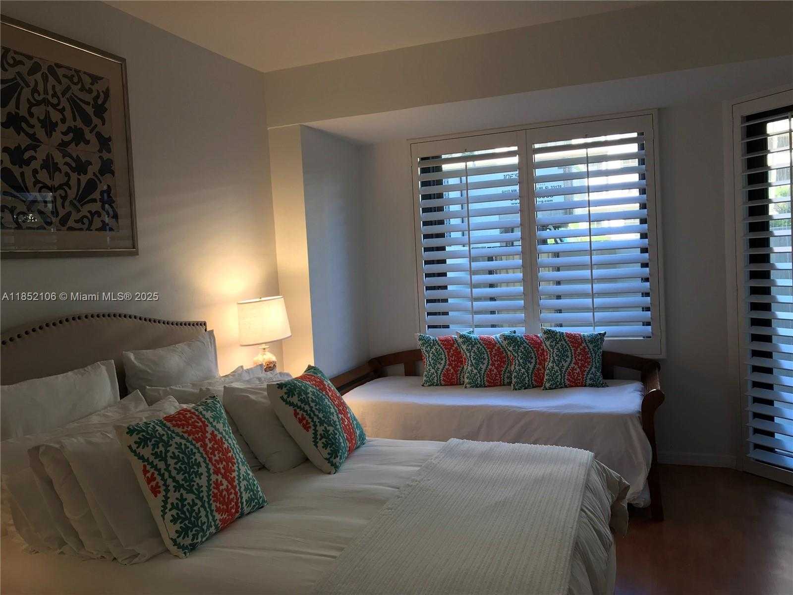 Small Image of 201 CRANDON BLVD #120, Key Biscayne Number 31
